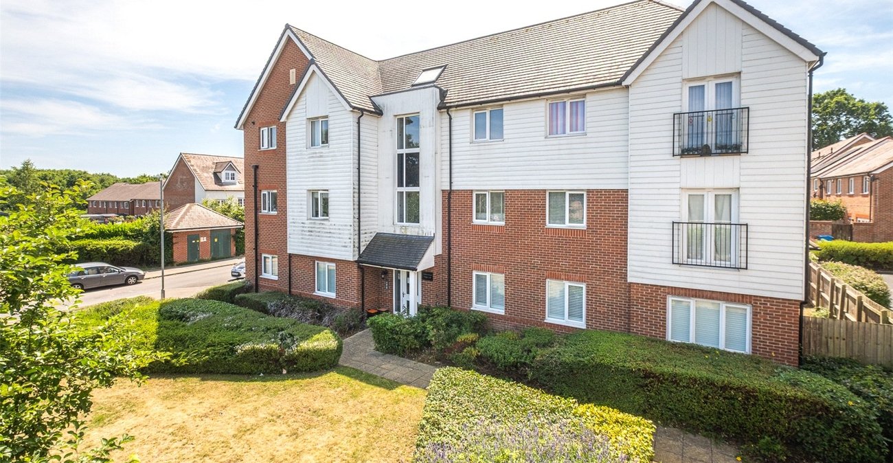 2 bedroom property for sale in Sittingbourne | Robinson Michael & Jackson