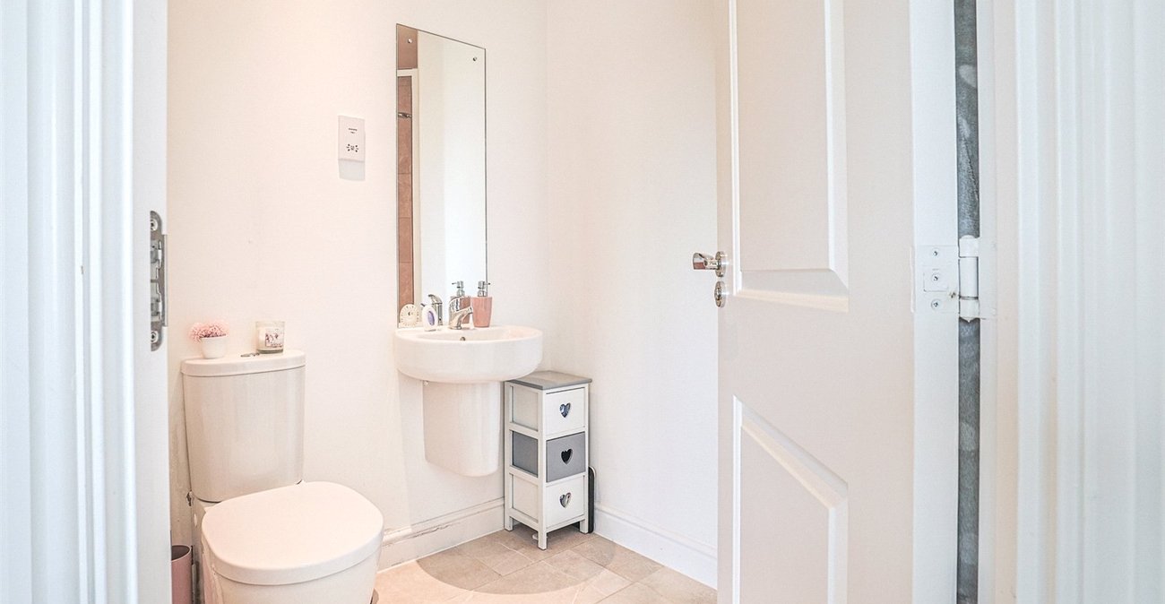 2 bedroom property for sale in Sittingbourne | Robinson Michael & Jackson