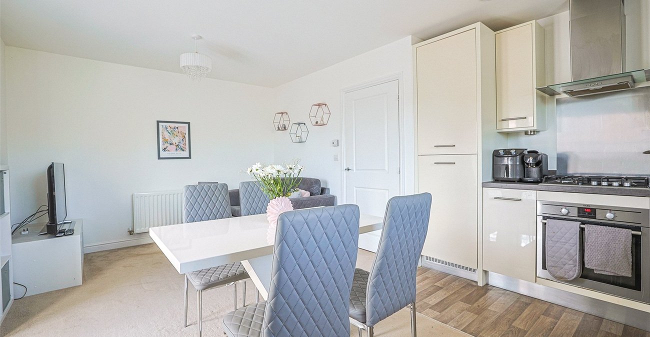 2 bedroom property for sale in Sittingbourne | Robinson Michael & Jackson