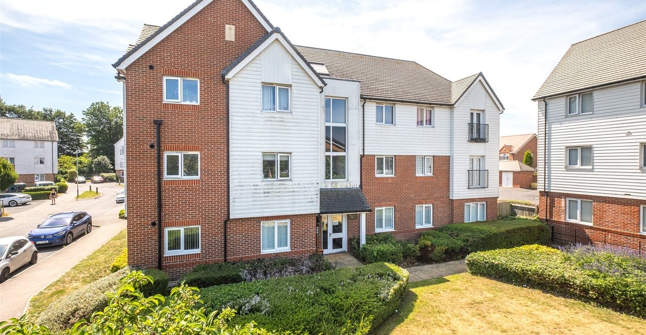 2 bedroom property for sale in Sittingbourne | Robinson Michael & Jackson