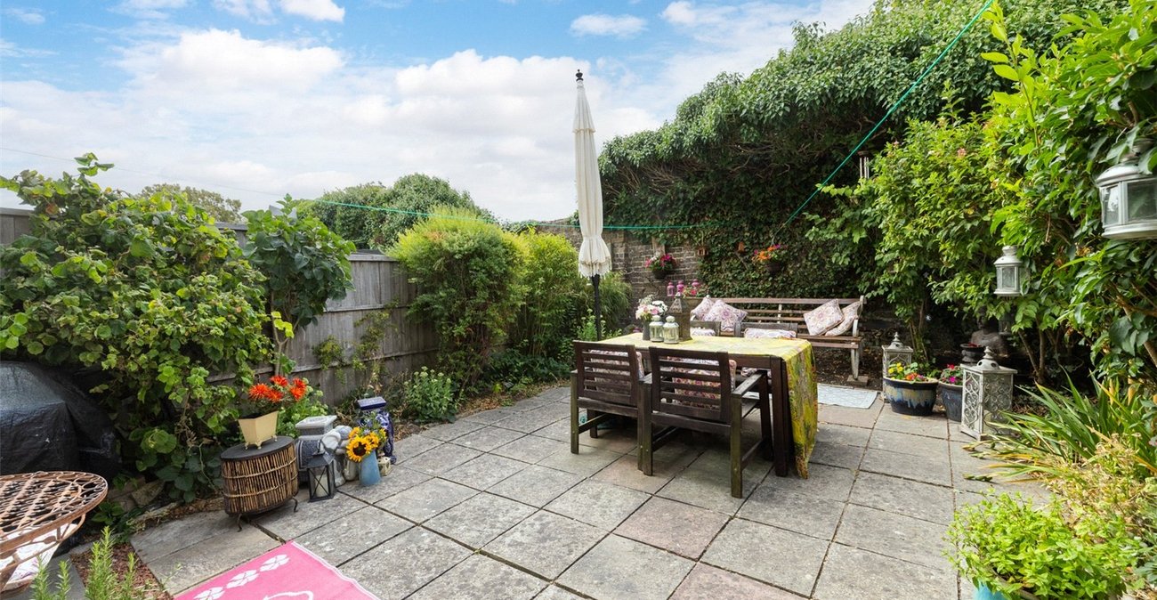 4 bedroom house for sale in Northfleet | Robinson Michael & Jackson