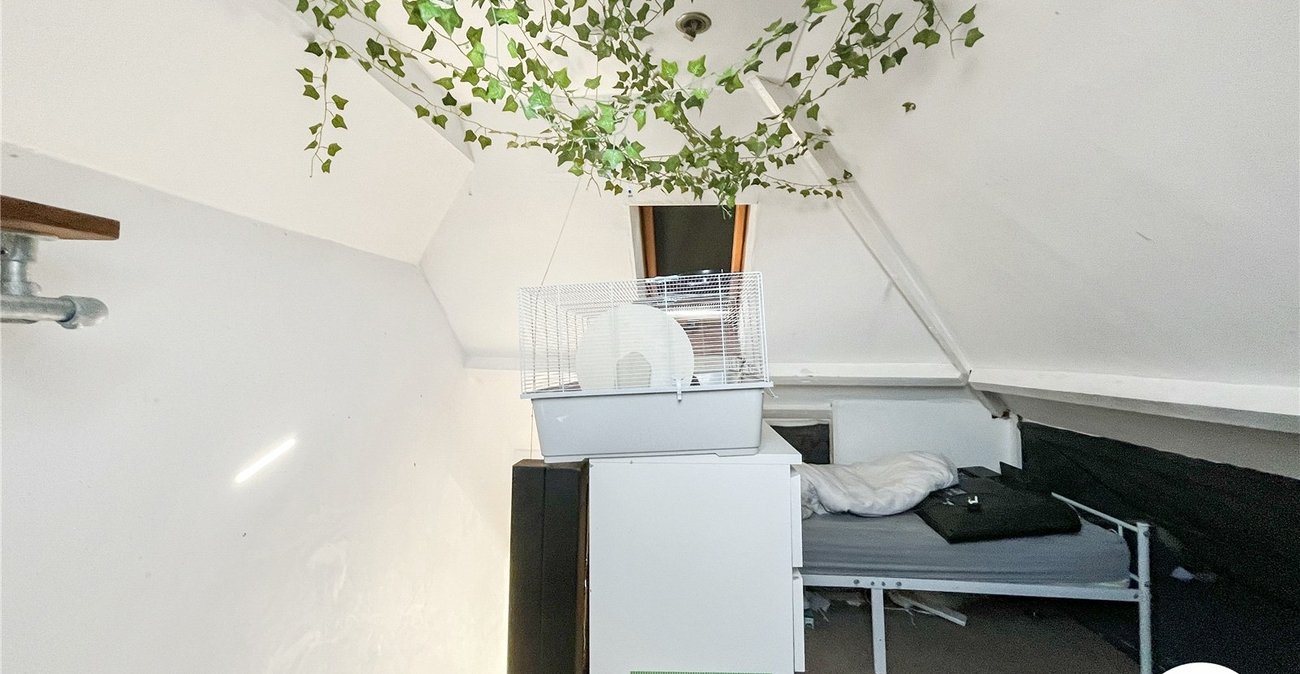 2 bedroom house for sale in Sittingbourne | Robinson Michael & Jackson