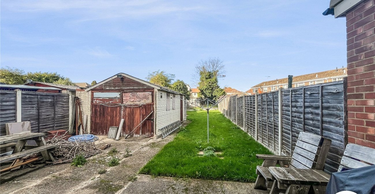 2 bedroom house for sale in Sittingbourne | Robinson Michael & Jackson