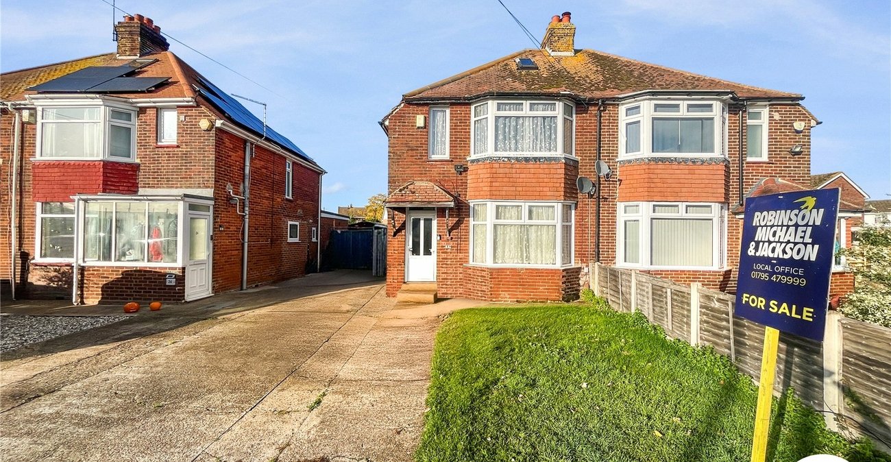 2 bedroom house for sale in Sittingbourne | Robinson Michael & Jackson