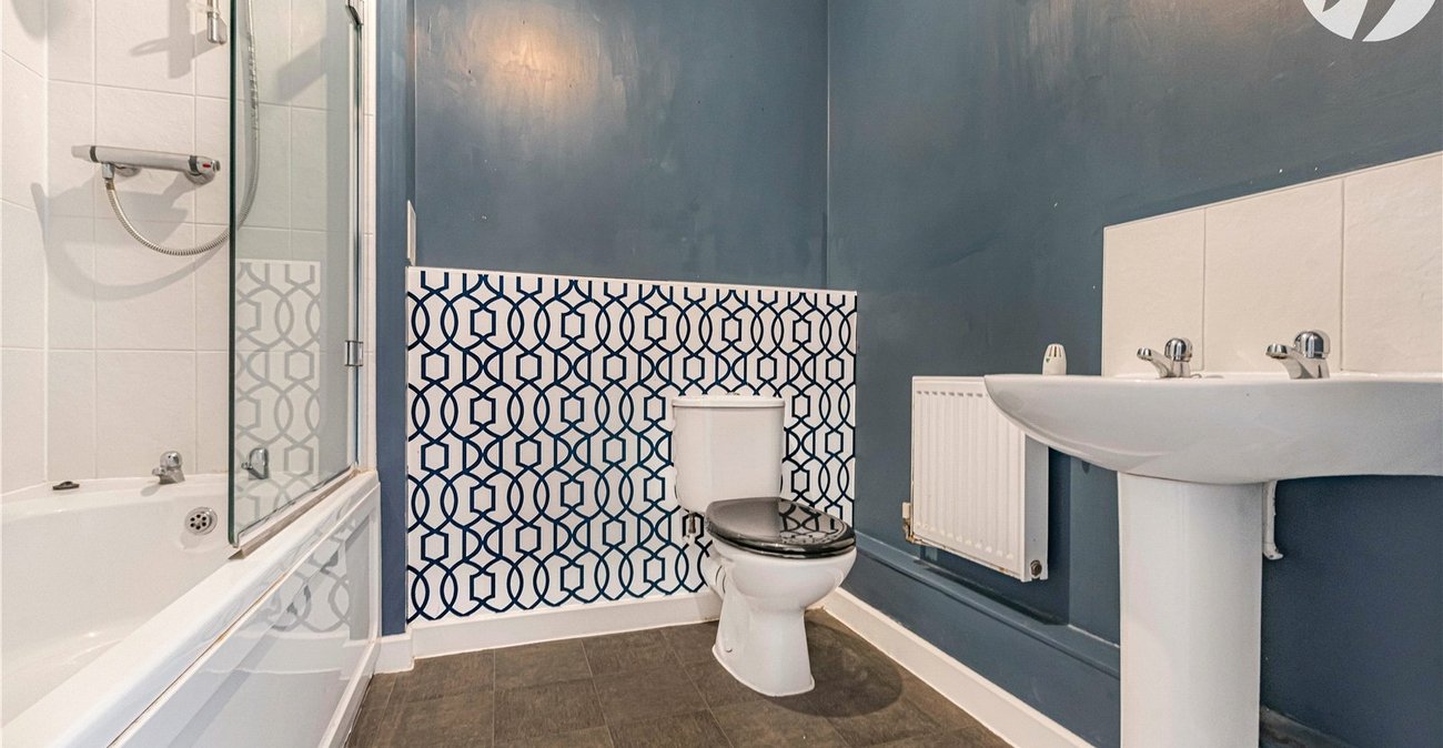 1 bedroom property for sale in Dartford | Robinson Jackson