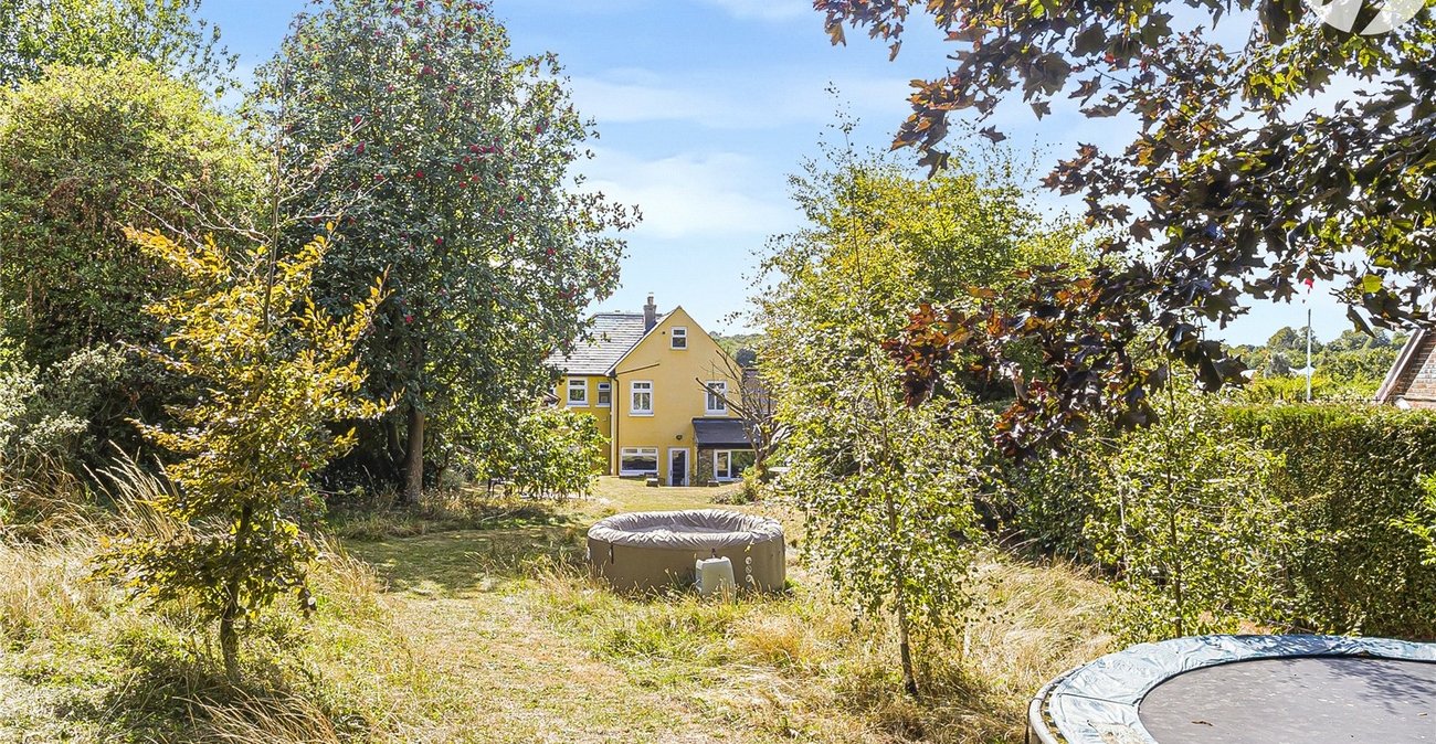 5 bedroom house for sale in Hextable | Robinson Jackson