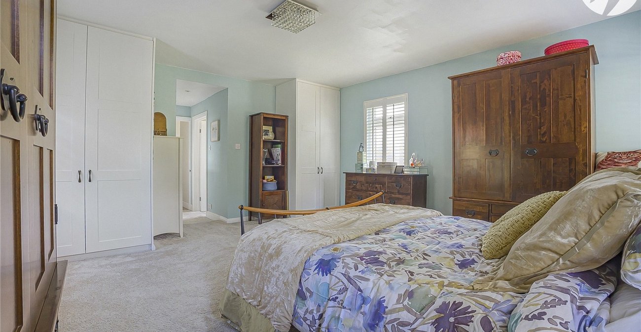 5 bedroom house for sale in Hextable | Robinson Jackson