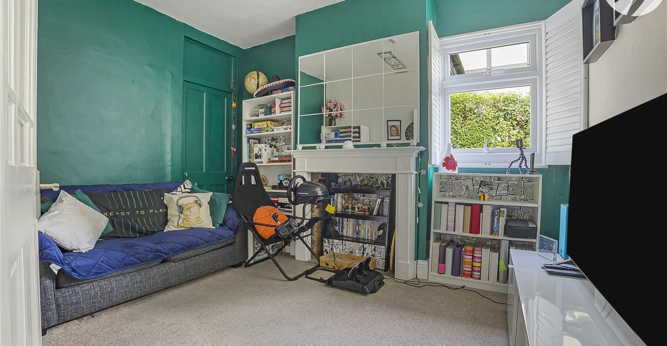 5 bedroom house for sale in Hextable | Robinson Jackson