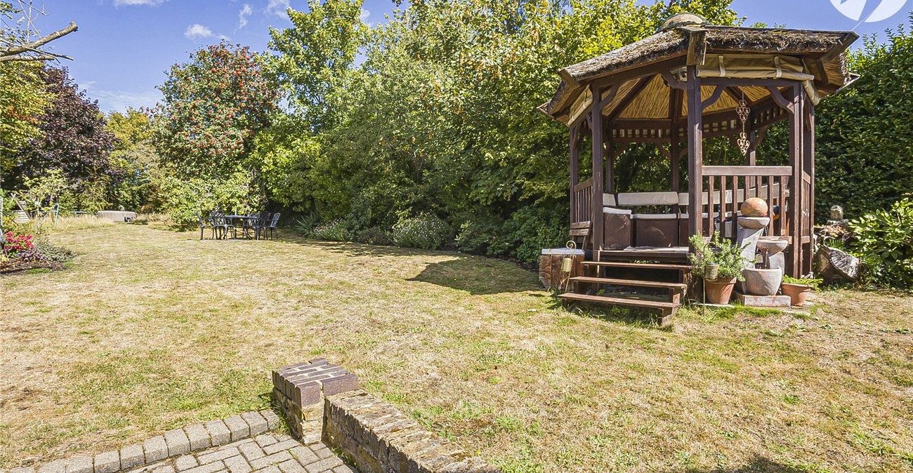 5 bedroom house for sale in Hextable | Robinson Jackson