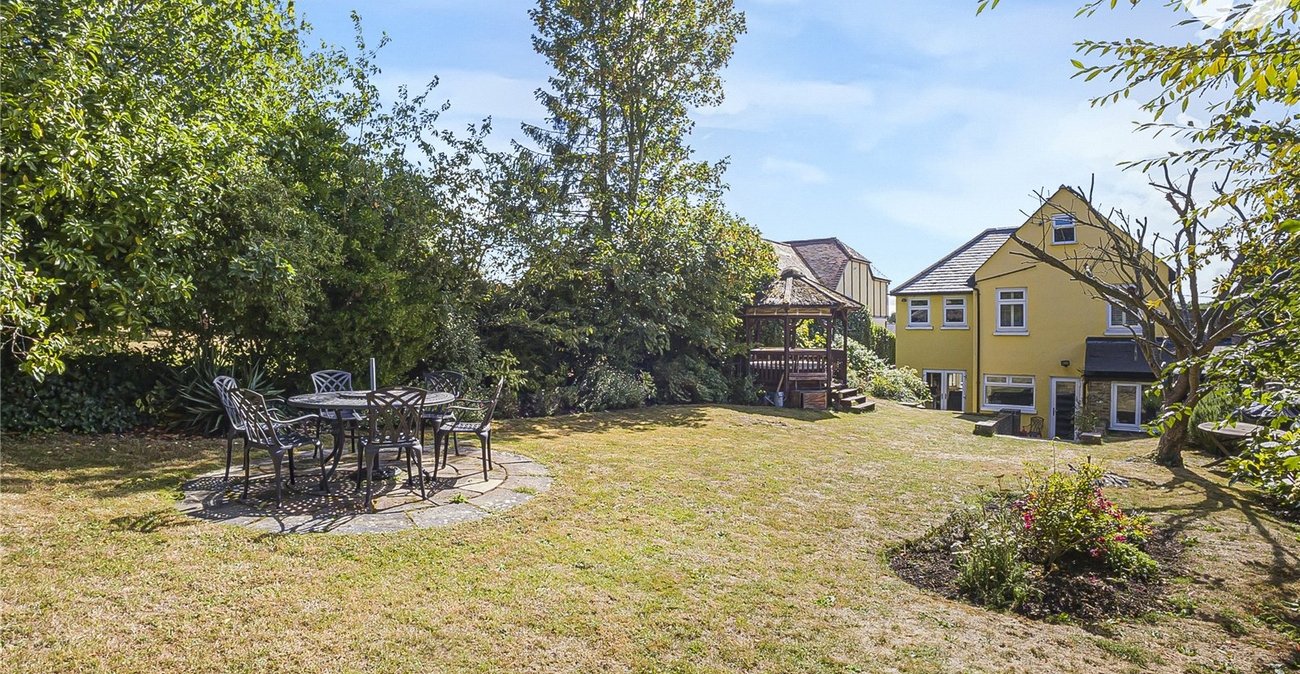 5 bedroom house for sale in Hextable | Robinson Jackson