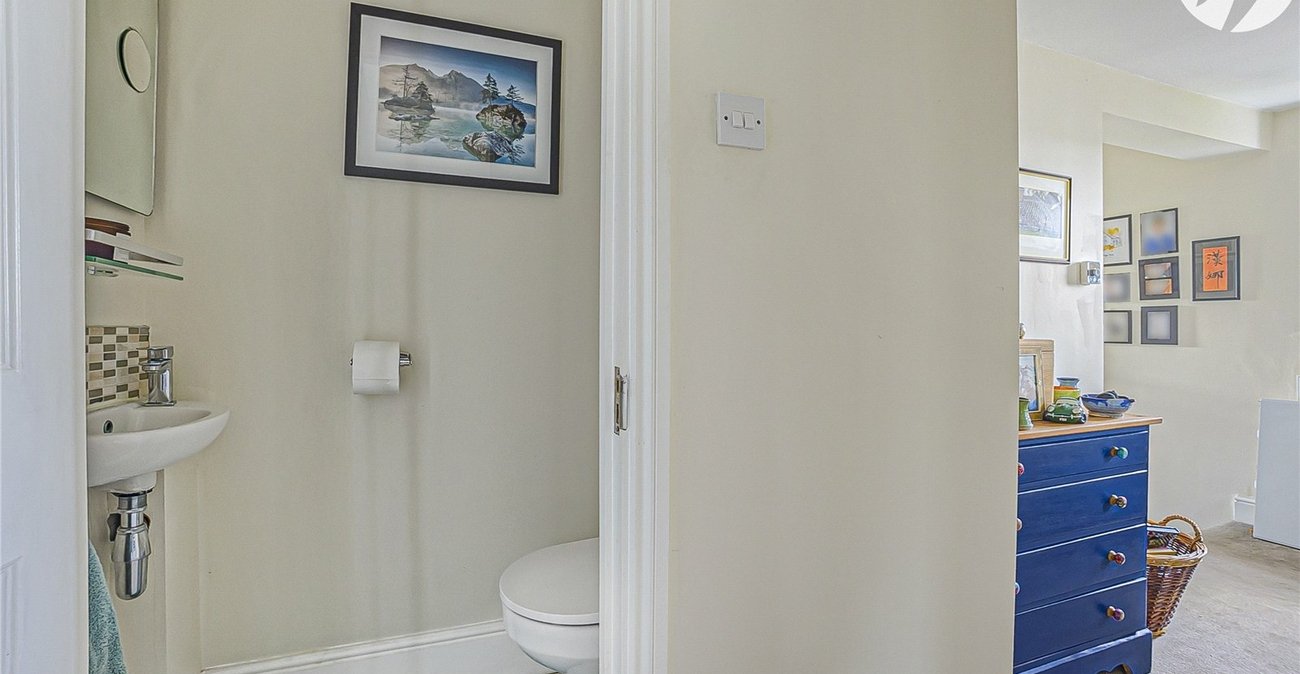 5 bedroom house for sale in Hextable | Robinson Jackson