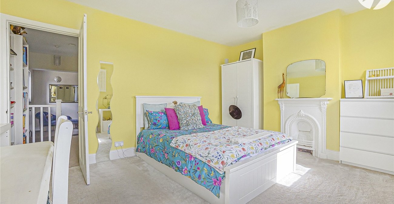 5 bedroom house for sale in Hextable | Robinson Jackson