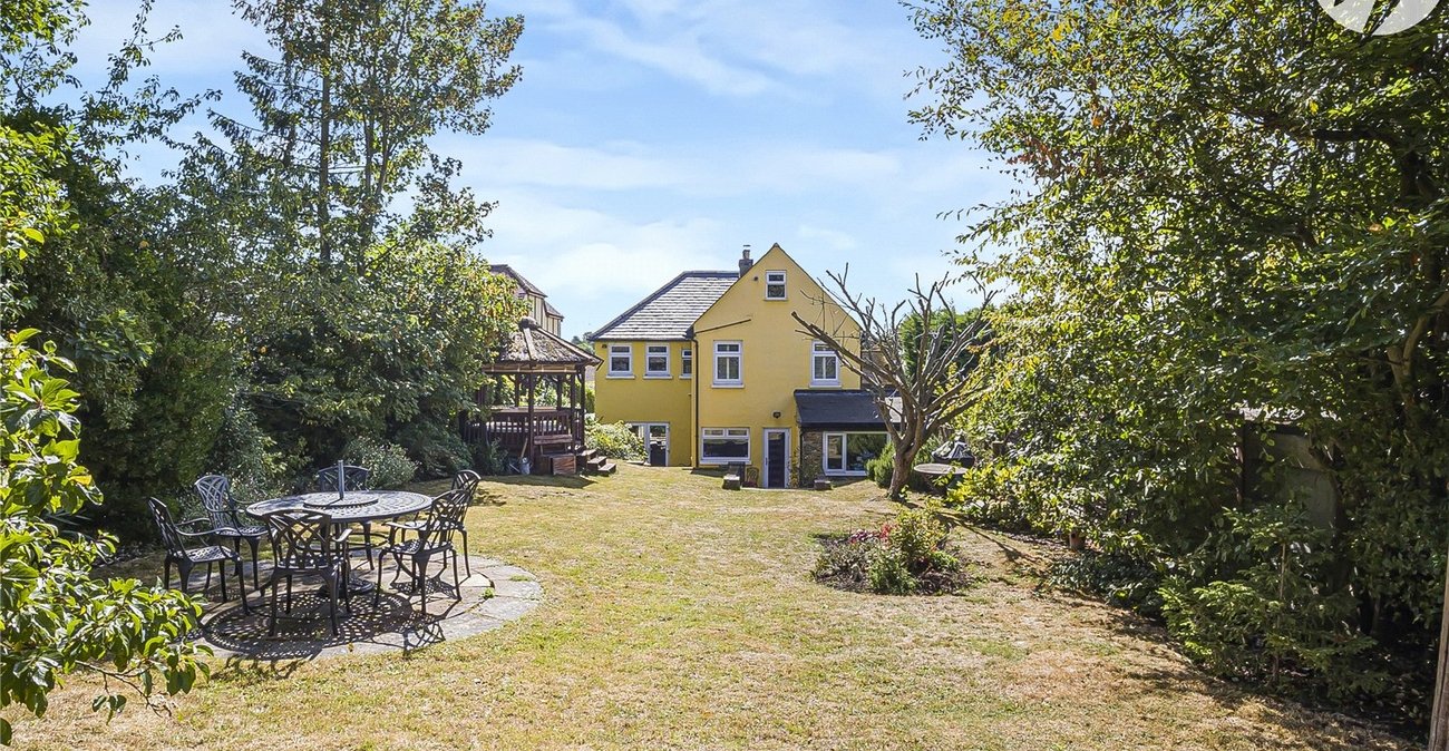 5 bedroom house for sale in Hextable | Robinson Jackson