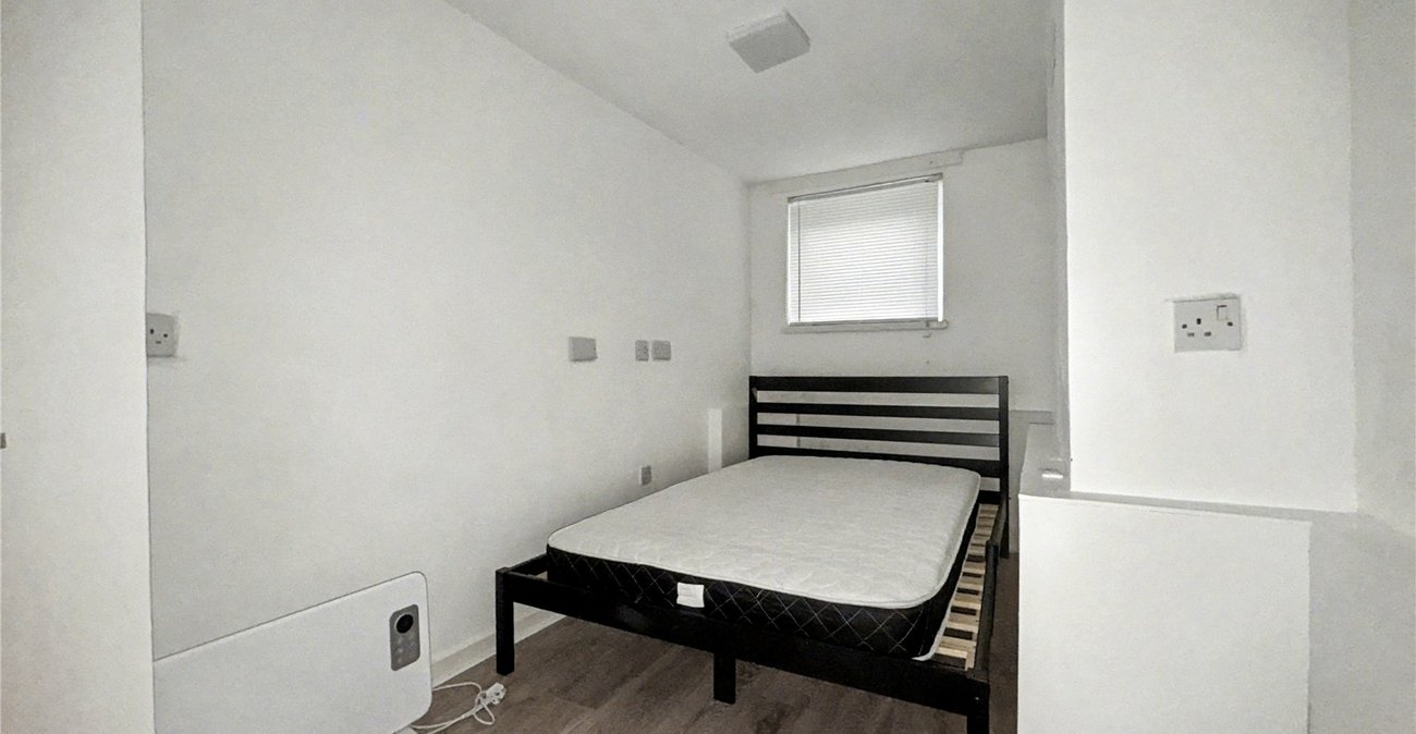 1 bedroom property for sale in Gillingham | Robinson Michael & Jackson