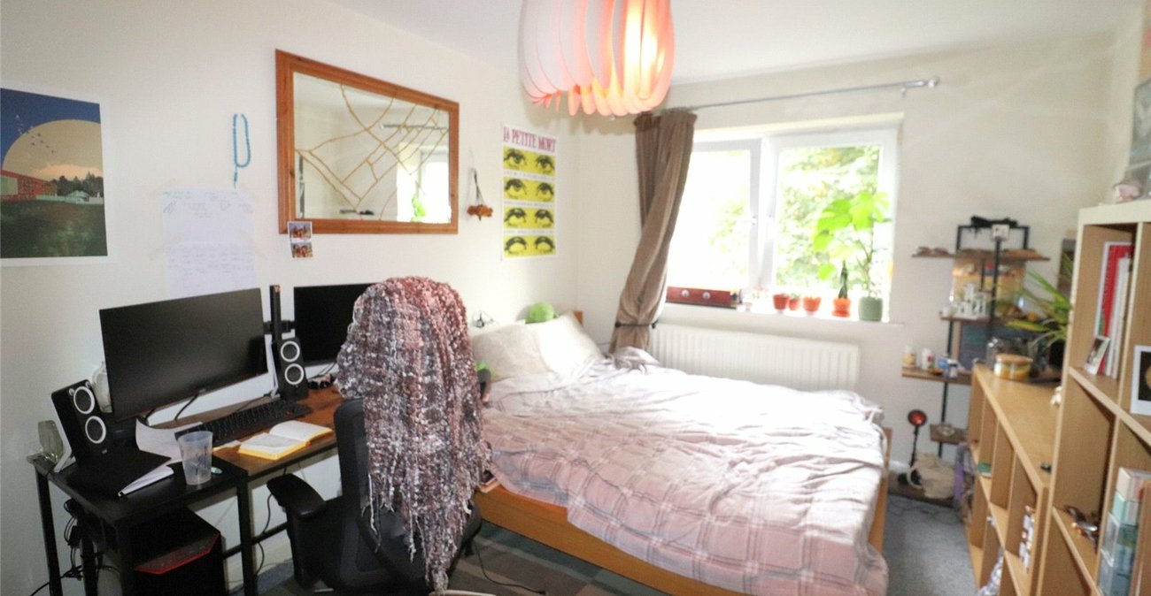 2 bedroom property for sale in Chichester Wharf | Robinson Jackson