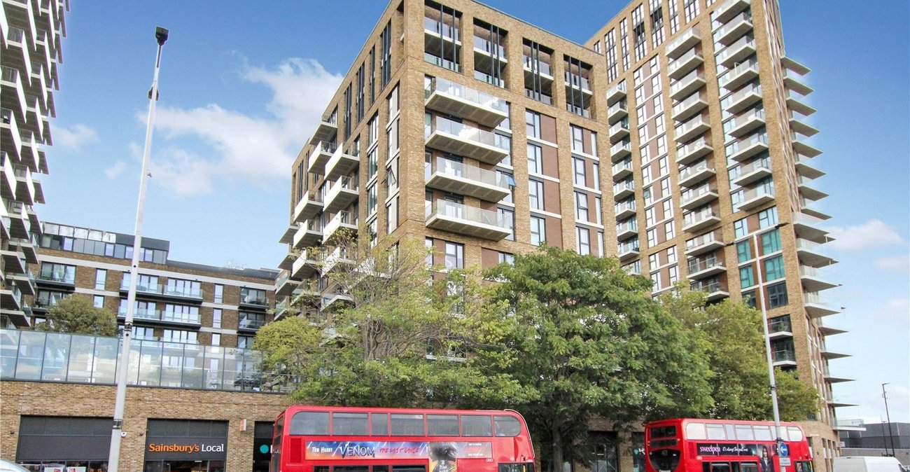 2 bedroom property for sale in Woolwich | Robinson Jackson