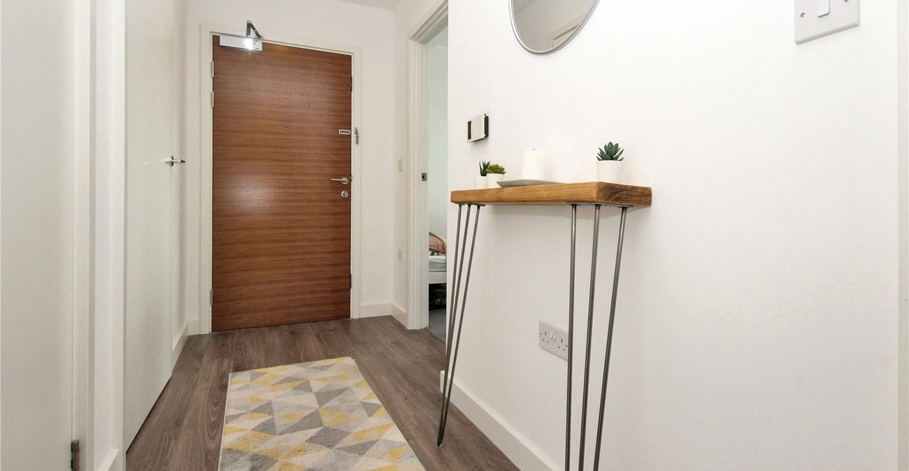 2 bedroom property for sale in Woolwich | Robinson Jackson