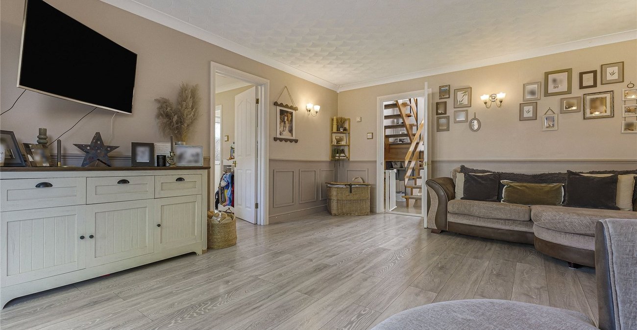 4 bedroom house for sale in Cliffe Woods | Robinson Michael & Jackson
