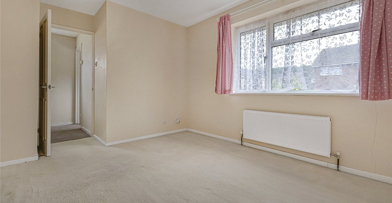 3 bedroom house for sale in Cliffe Woods | Robinson Michael & Jackson