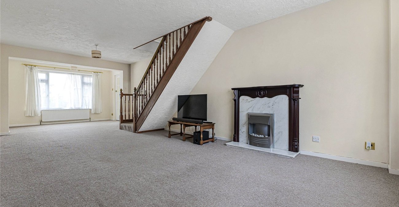 3 bedroom house for sale in Cliffe Woods | Robinson Michael & Jackson