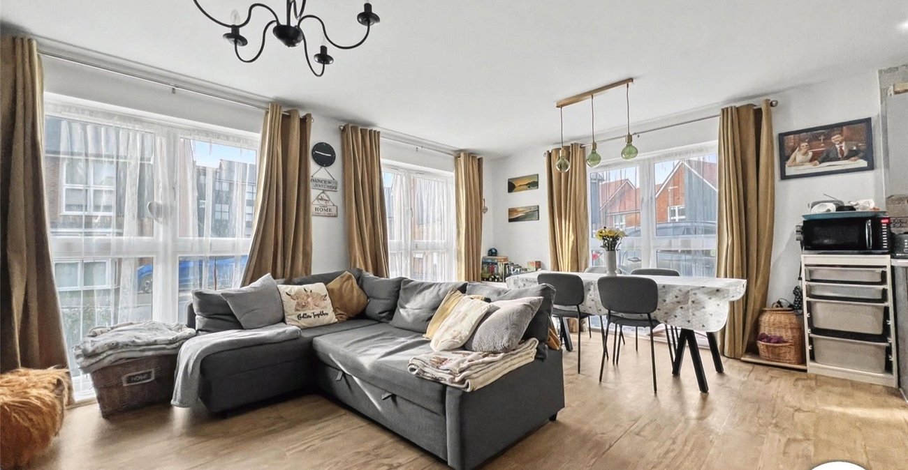 2 bedroom property for sale in Wouldham | Robinson Michael & Jackson