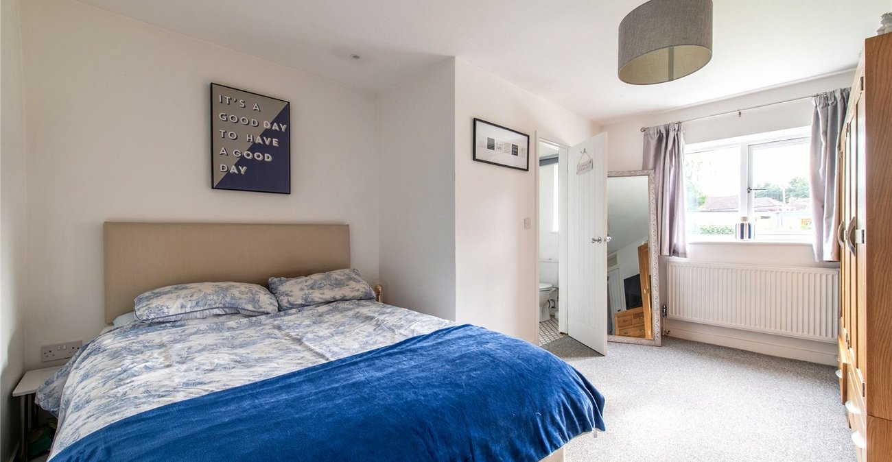 4 bedroom bungalow for sale in Higham | Robinson Michael & Jackson