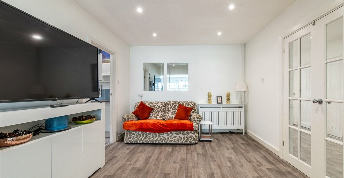 4 bedroom bungalow for sale in Higham | Robinson Michael & Jackson