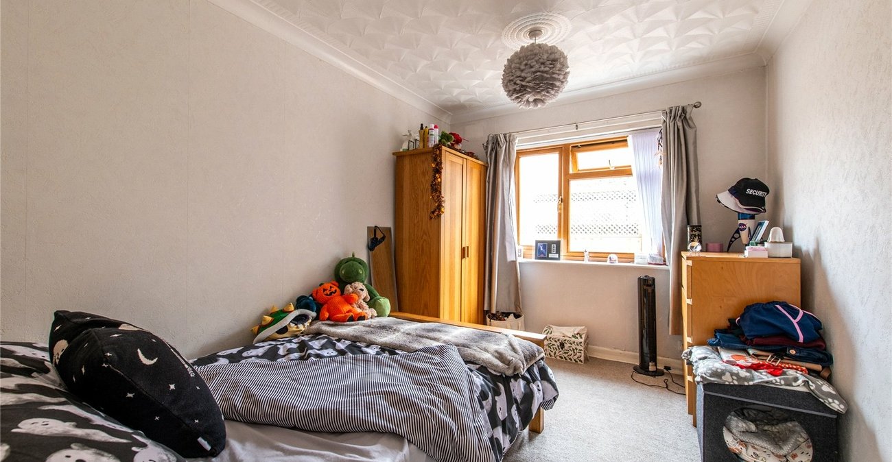 4 bedroom bungalow for sale in Higham | Robinson Michael & Jackson