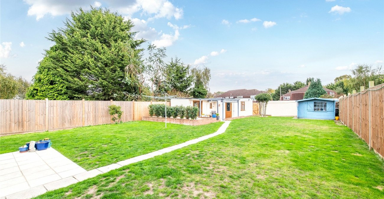 4 bedroom bungalow for sale in Higham | Robinson Michael & Jackson