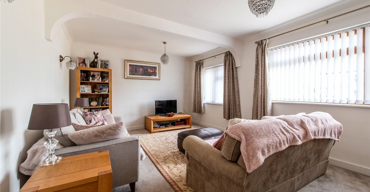 4 bedroom bungalow for sale in Higham | Robinson Michael & Jackson