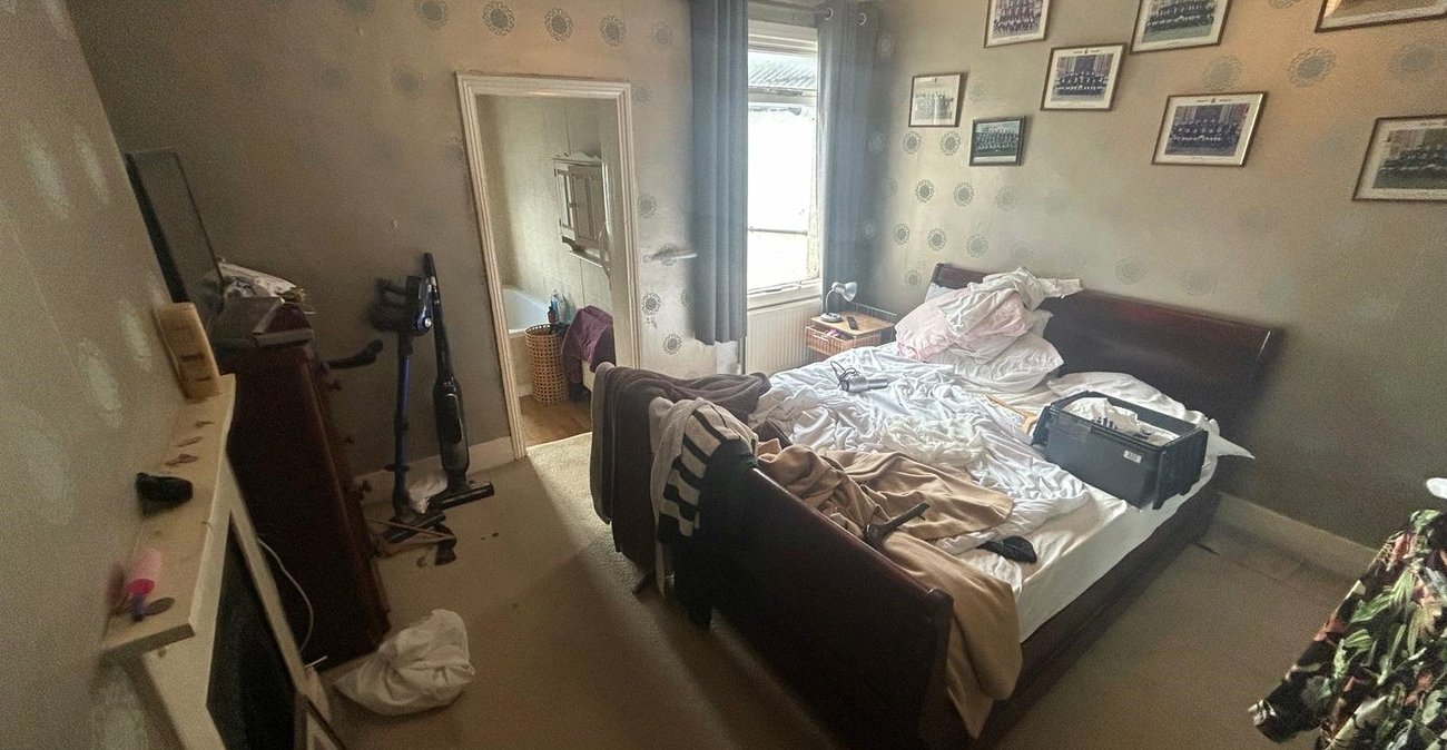 2 bedroom house for sale in Higham | Robinson Michael & Jackson