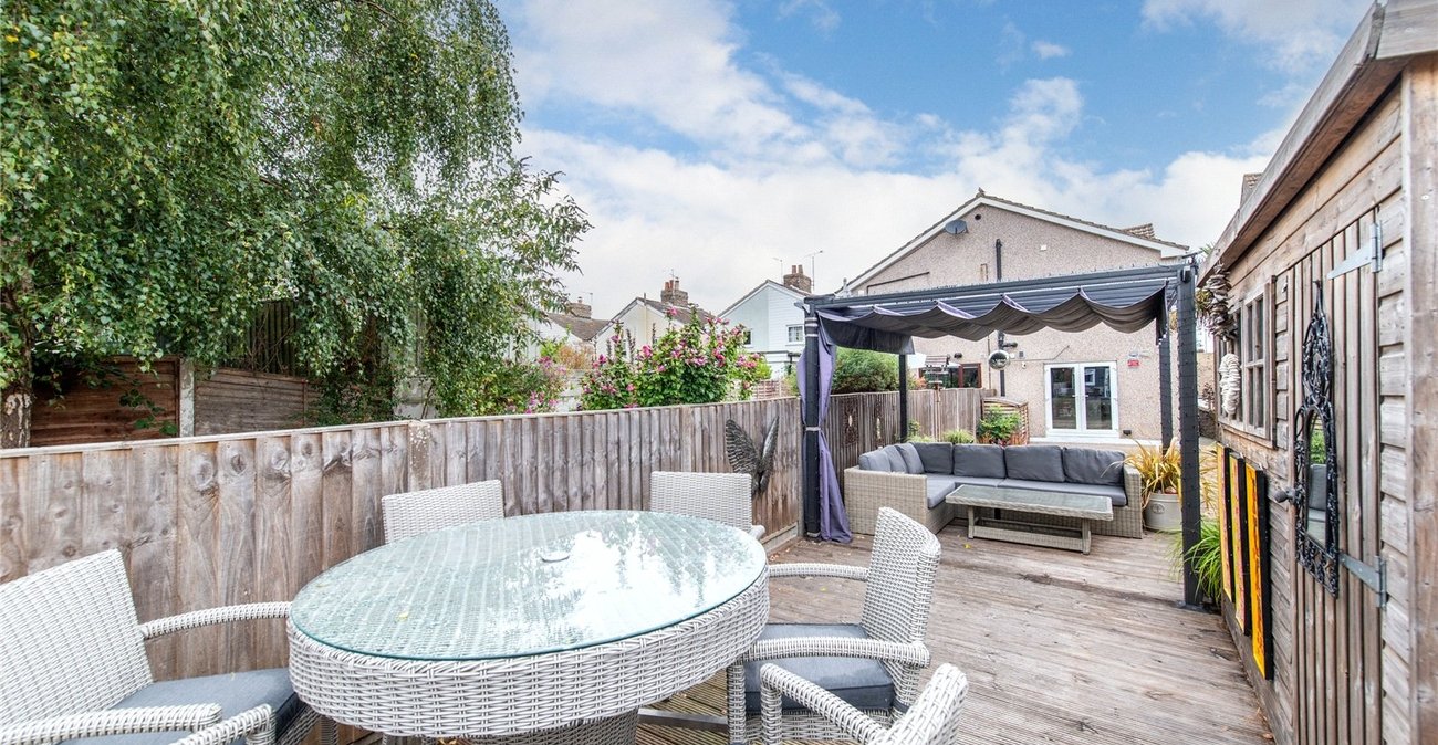 3 bedroom house for sale in Higham | Robinson Michael & Jackson
