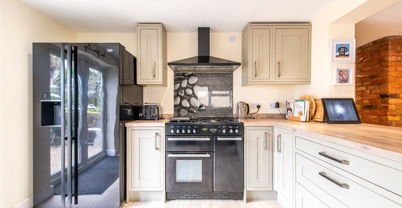 3 bedroom house for sale in Higham | Robinson Michael & Jackson