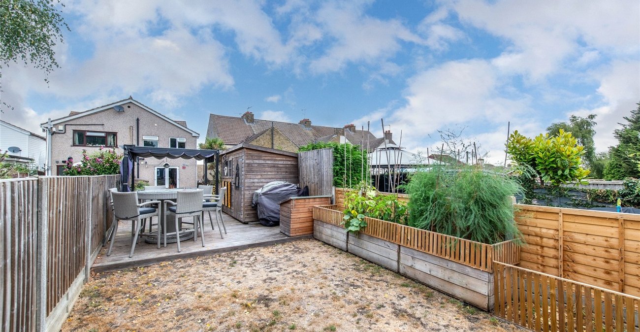 3 bedroom house for sale in Higham | Robinson Michael & Jackson