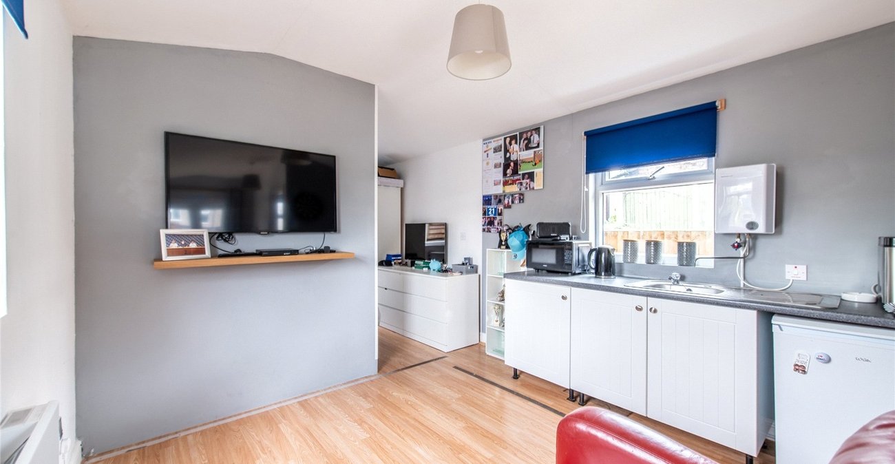 3 bedroom house for sale in Higham | Robinson Michael & Jackson