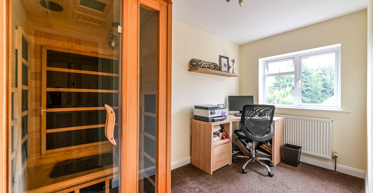 3 bedroom house for sale in Higham | Robinson Michael & Jackson