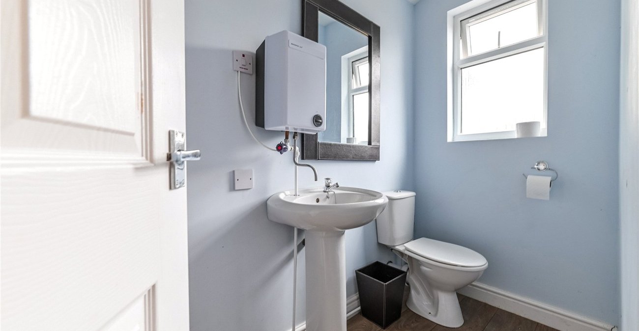 3 bedroom house for sale in Higham | Robinson Michael & Jackson