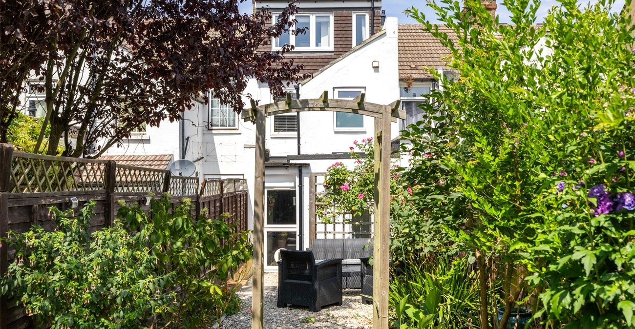 3 bedroom house for sale in Higham | Robinson Michael & Jackson