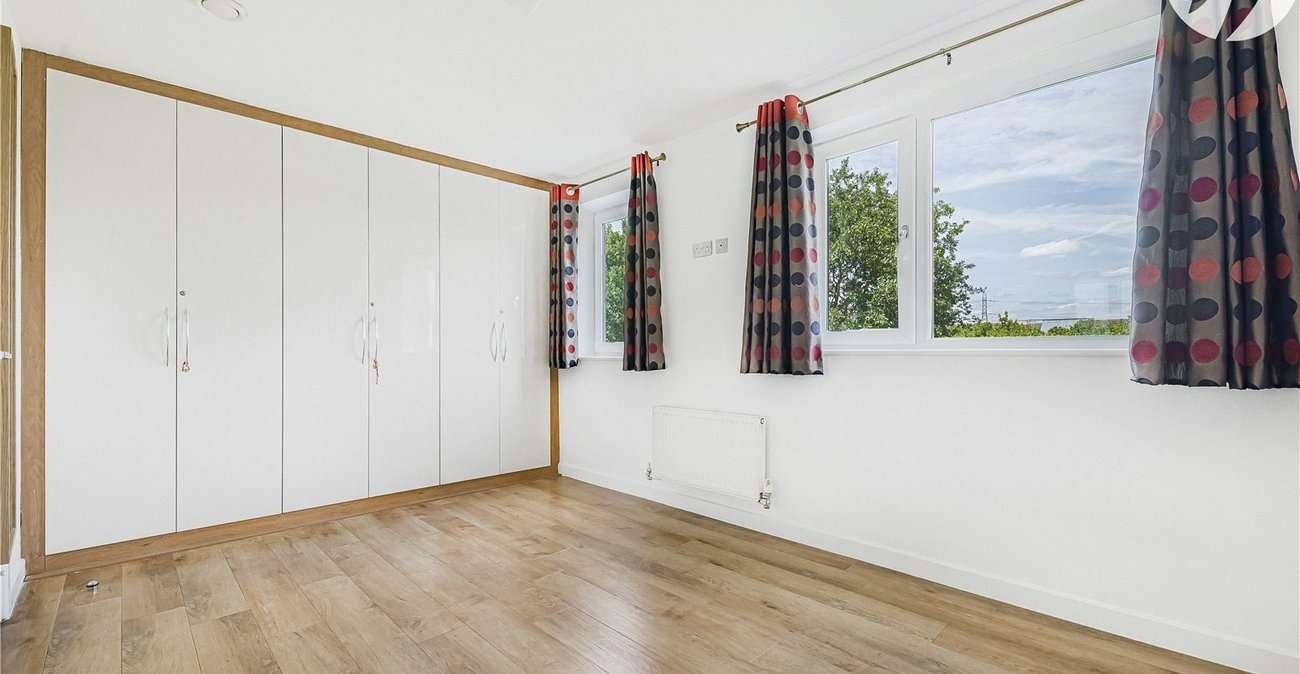 4 bedroom house for sale in Dartford | Robinson Jackson