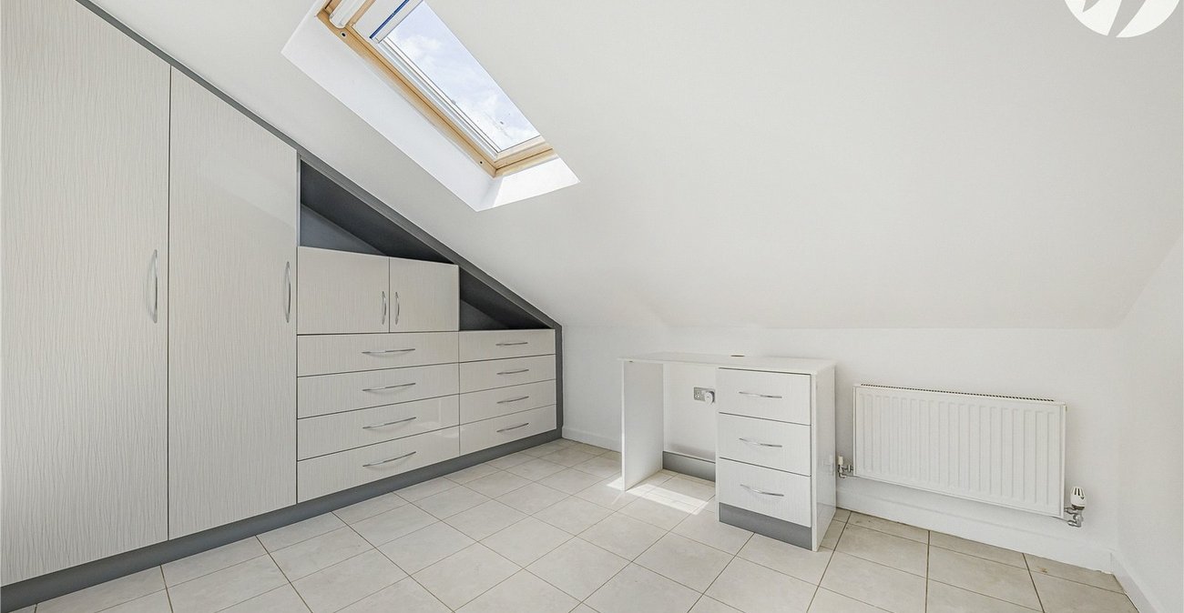 4 bedroom house for sale in Dartford | Robinson Jackson