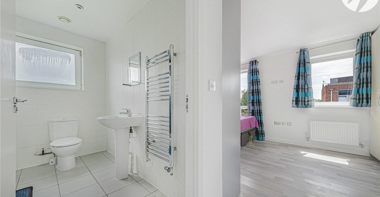 4 bedroom house for sale in Dartford | Robinson Jackson