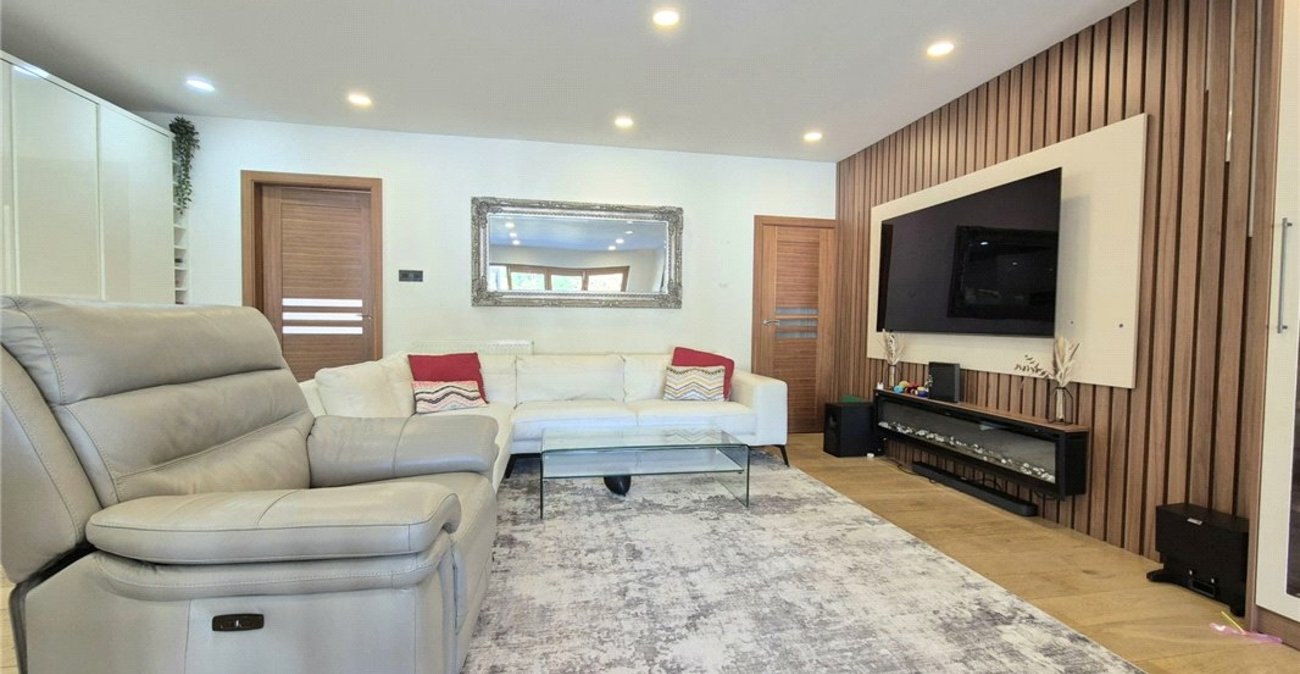 3 bedroom house for sale in Green Street Green | Robinson Jackson