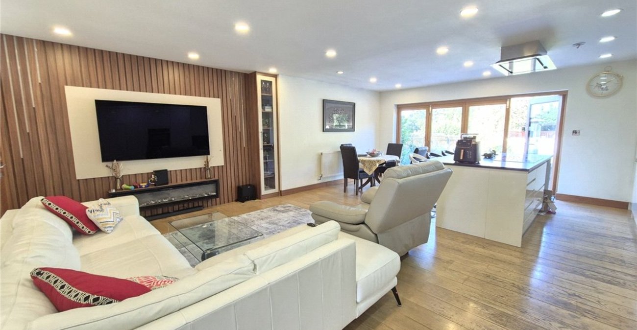 3 bedroom house for sale in Green Street Green | Robinson Jackson