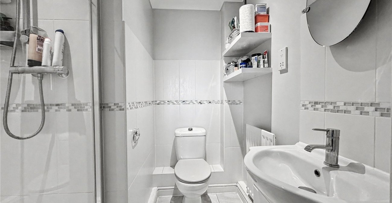 3 bedroom house for sale in Rainham | Robinson Michael & Jackson