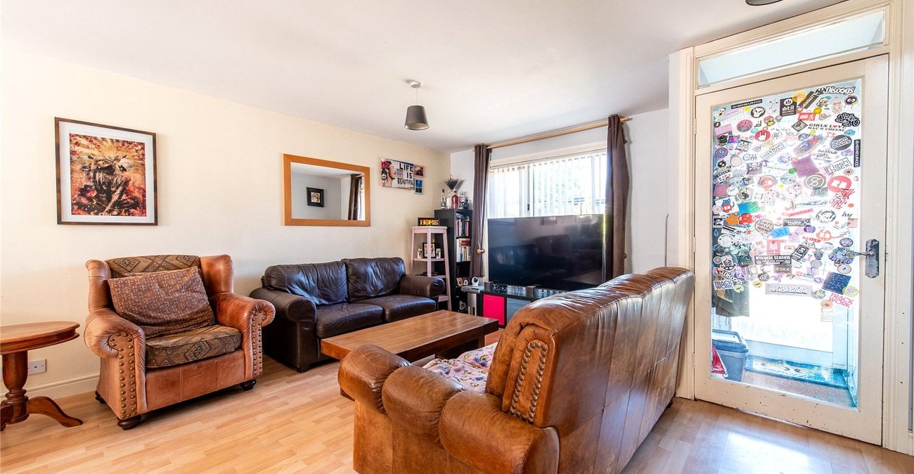 2 bedroom house for sale in Gravesend | Robinson Michael & Jackson