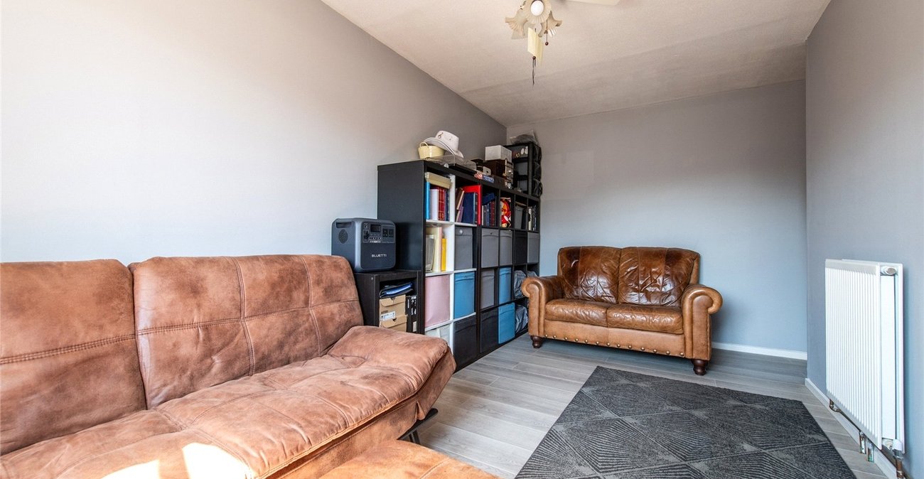 2 bedroom house for sale in Gravesend | Robinson Michael & Jackson