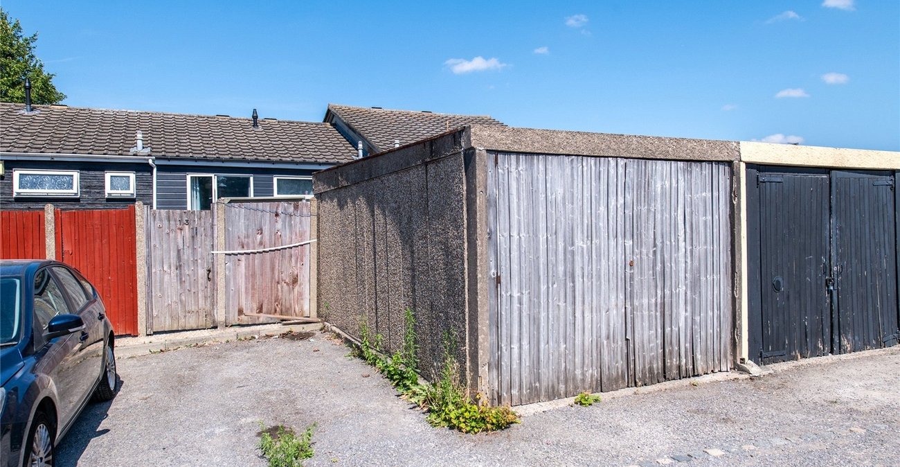 2 bedroom house for sale in Gravesend | Robinson Michael & Jackson