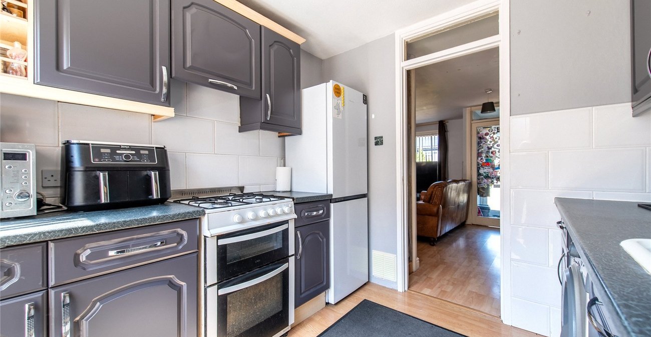 2 bedroom house for sale in Gravesend | Robinson Michael & Jackson