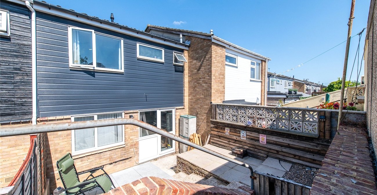 2 bedroom house for sale in Gravesend | Robinson Michael & Jackson