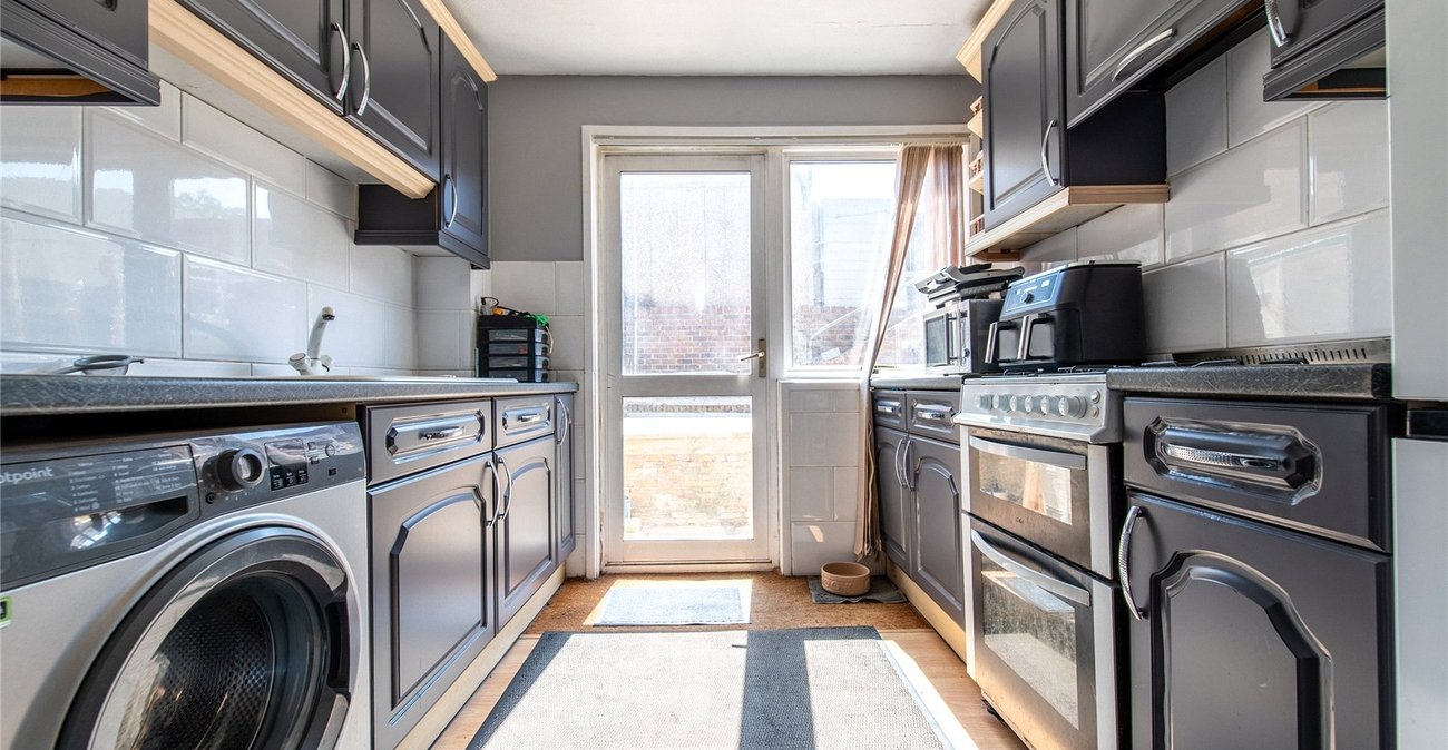 2 bedroom house for sale in Gravesend | Robinson Michael & Jackson